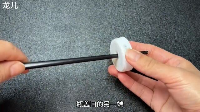廁所里一定要放一雙筷子？很多人一輩子都不知道，以前怎麼沒想到【百變小廚坊】#筷子 #廁所筷子