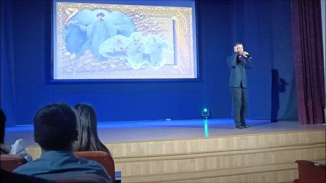 "Пока мы молоды" Владислав Остроглазов. Студия эстрадного вокала "Махаон" смотреть онлайн