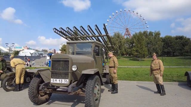 Детские рисунки на фестивале Росгвардии
