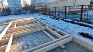 Строительство каркасного дома с бетонным фундаментом и полом.