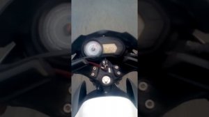 Bajaj Pulsar NS125cc top speed (125+ km/h) (vs 50km/h de vento)