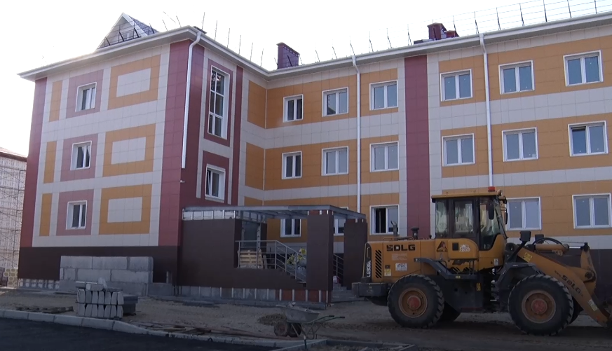 В МУРАВЛЕНКО ВОЗВОДЯТ 9 МНОГОКВАРТИРНЫХ ДОМОВ
