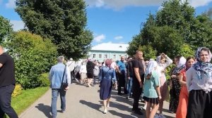 Дивное Дивеево Заселяемся в отель, наш номер, мощи Серафима Саровского, Лена и Оксана в монастыре.