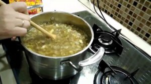 Постные щи из квашеной капусты с белыми грибами. Это просто супер, мои любимые, рекомендую!