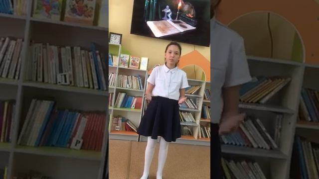 Елизавета Зверева - МОЙ ЩЕНОК (С.Михалков) смотреть онлайн