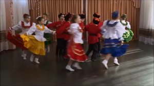 ДОУ 42 Русский народный танец Ой, при лужку, при лужке