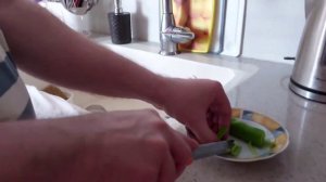 Погребижский Евгений.Как кушать острый перец ,что он был не такой острый.