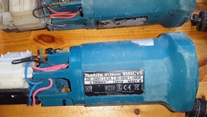 MAKITA 9565CVR разница МЕЖДУ MAKITA 9565CV