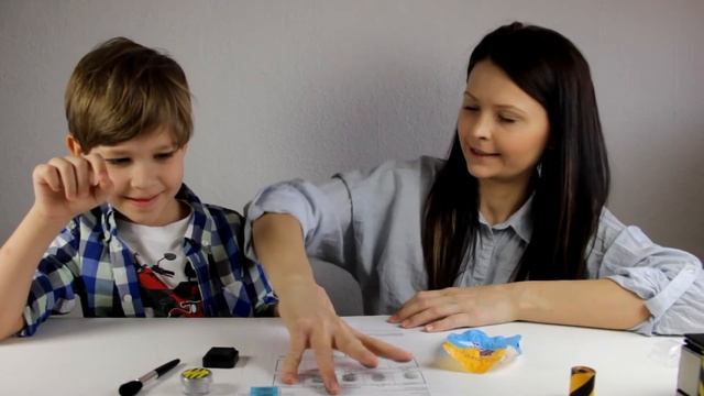 Маленький Шерлок! Играем в Шерлока Холмса с детективным набором смотреть онлайн