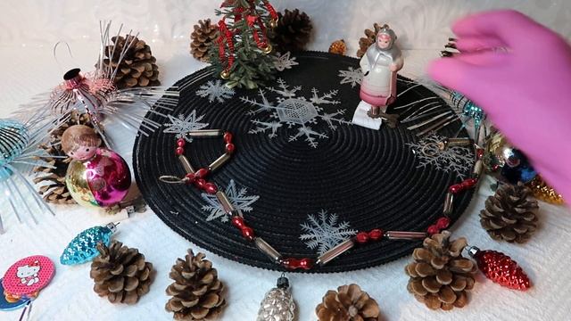 ?Нашла в огороде ...прилетело! Шок! / ?Старинные eлочные игрушки СССР / винтажные смотреть онлайн