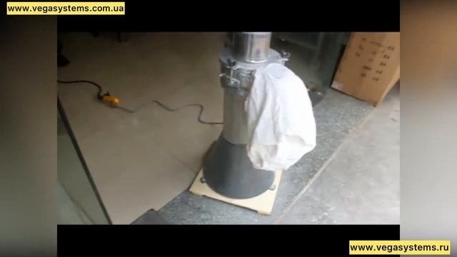 Измельчитель орехов и кореньев, Vega Grinder 45 Small для измельчения твердых продуктов