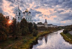 Самые красивые места Пскова. Красоты Пскова. Короткий видеообзор. Достопримечательности Пскова.