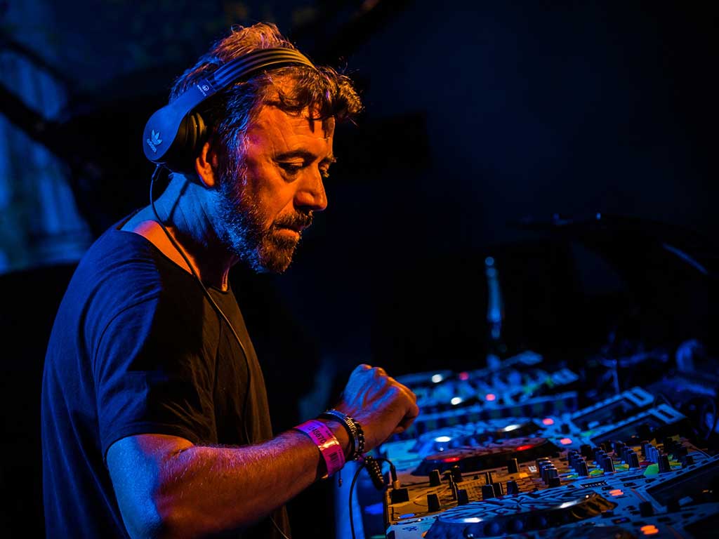 Benny benassi фото