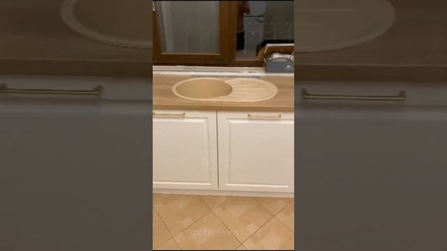 Большой белый кухонный гарнитур - мебель на заказ в Алматы