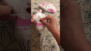Памперсы Huggies ( хаггес) для девочек . Видио обзор . Как одевать памперс трусики