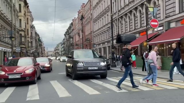 АВТОЗВУК ПО ГОРОДУ! РЕАКЦИИ НА ПЕСНИ ЮРЫ ШАТУНОВА В ПАМЯТЬ О НЁМ смотреть онлайн