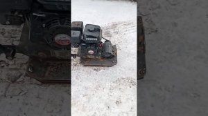 Как быстро очистить тротуар от наледи. Ледочист.