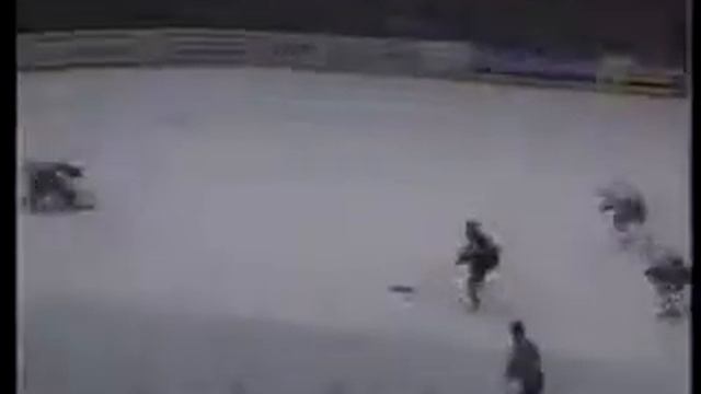 Александр Семак оформляет первый в НХЛовской карьере хет-трик смотреть онлайн