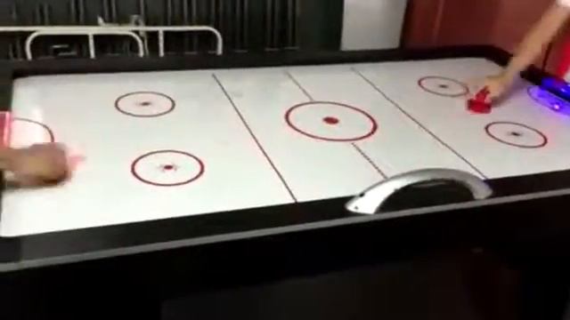 Поиграем? Игровой стол Аэрохоккей DFC PANAMA смотреть онлайн