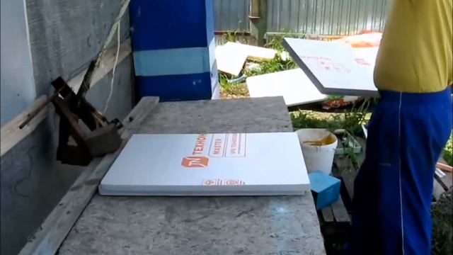 Инвентарь пчеловода. Изготовление ульев из пенополистирола. смотреть онлайн