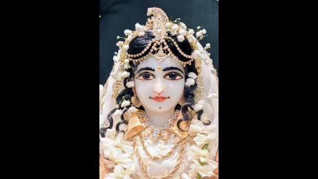 Isodyan das- Hare Krishna Maha Mantra - Goloka Dhama temple смотреть онлайн