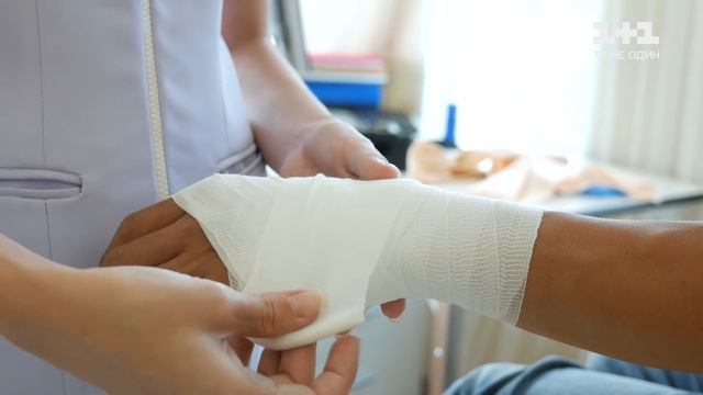 Доктор скорпионов, который изучает их яды чтобы помочь людям