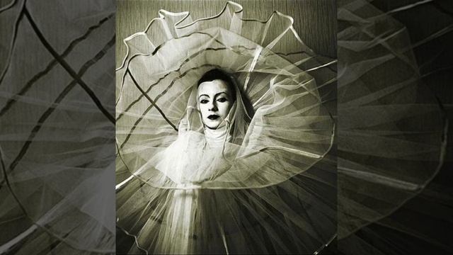 Как справиться с гордыней. Слабое чувствование чакр. Кармическая отработка в апреле.
