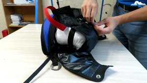 Как установить запасной парашют параплана во фронтальный контейнер подвески или парамотора