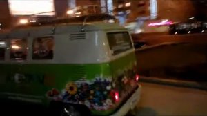 The FLOWER POWER Hippie Van in Moscow / Автобус хиппи в Москве