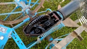 Конная польская картофелекопалка. Снимем крышку посмотрим состояние редуктора.