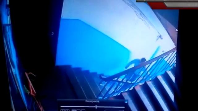 Уехал верхом на детском велосипеде смотреть онлайн