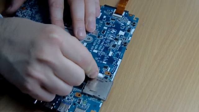 Ноутбук SONY залили чистка