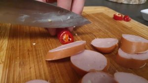 ДОШИРАК С ЯЙЦОМ И КОЛБАСКА С СЫРОМ - марафон день 5 -