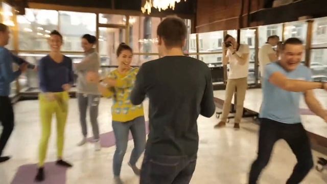 Групповые занятия по Йоге смеха. Запись и вопросы WhatsApp +7(926) 219 4868 смотреть онлайн