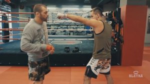 Нырки в Боксе и Тайском Боксе. Подводящие упражнения от Андрея Басынина.