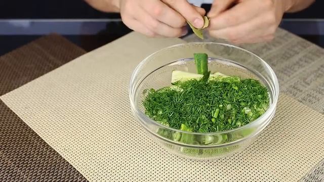 Малосольные огурцы в пакете