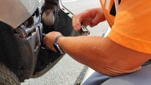 Замена задней ПТФ Рено Kangoo 2/ How to replace rear fog light of Renault Kangoo II