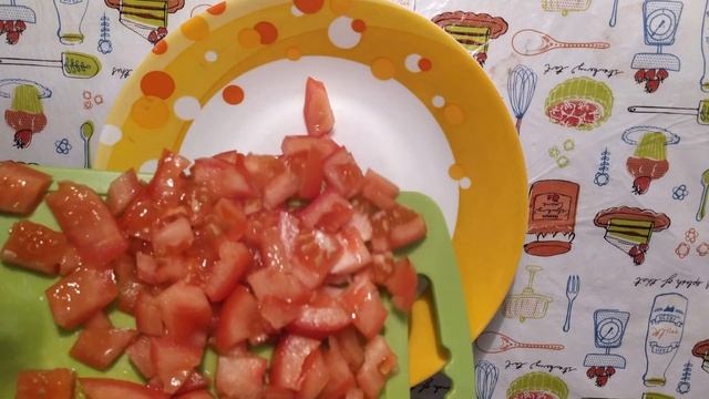 Салат без майонеза (Салат с фасолью и крабовыми палочками) смотреть онлайн