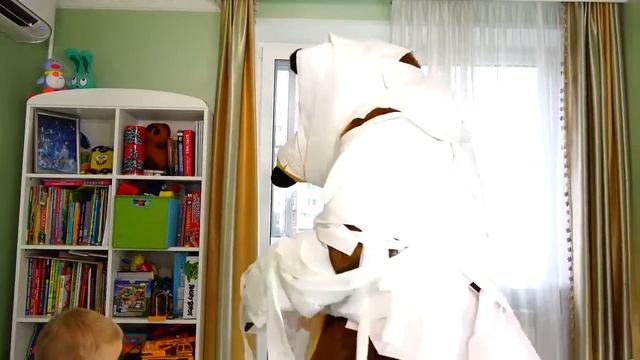 ЧЕЛЛЕНЖ МУМИЯ из ПАПЫ тайная жизнь домашних животных Медведь ВИДЕО ДЛЯ ДЕТЕЙ the secret life of pet смотреть онлайн