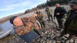 Закрыли сезон рыбалки 2023 верховье реки Абакан! рыбалка в Хакасии