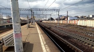 ЭП2К-412 с пассажирским поездом. Станция Ипподром.