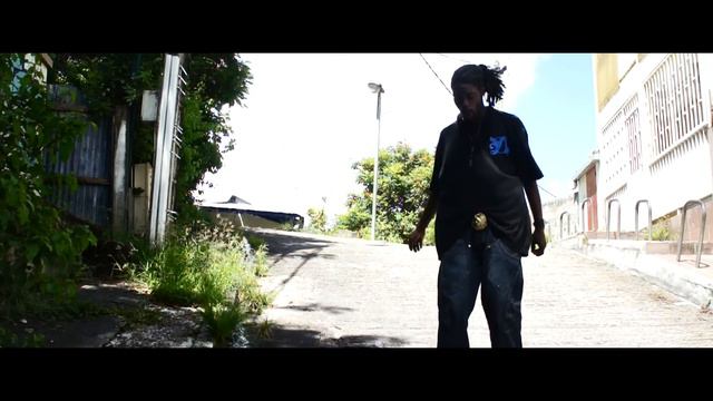 Ti-Youth, Aldo Guizmo, BZI, Beaw MC, Boosman, Bunny, Niusha, Weallynash - MAAD DOG Mixtape