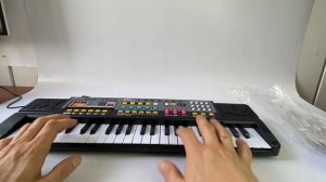 Синтезатор «Пианист», с микрофоном, 49 клавиш, LED дисплей, от сети / MQ-4914