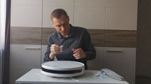 Робот-пылесос Xiaomi Mi Robot Vacuum-Mop Essential SKV4136GL. Распаковка.