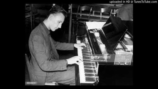 Arturo Benedetti Michelangeli Plays Mozart Concerto K 415 - 3. Allegro