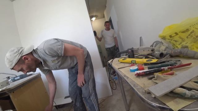 ВЫГНАЛ ПРОРАБА С ОБЪЕКТА ЗА ПЬЯНКУ.. смотреть онлайн