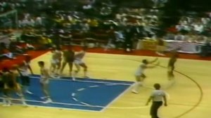 Magic Johnson Vs Larry Bird: Who's the Greater Legend?
