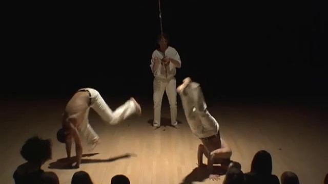 Capoeira with Mestre Ombrinho, Professor Manganga, and Instructor Ariranha смотреть онлайн