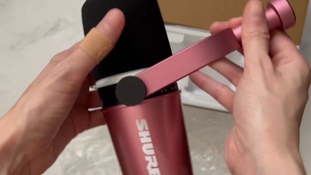UNBOXING | Shure MV7 customized by Colorware: BLUSH смотреть онлайн