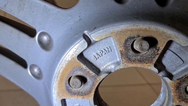 Сколько может стоить комплект колес для Бентли? смотреть онлайн